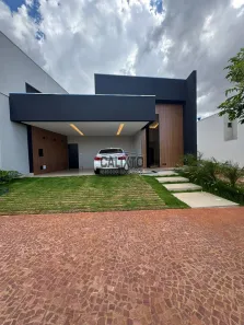 Casa de Condomínio com 3 Quartos à venda, 150m² no Grand Ville, Uberlândia