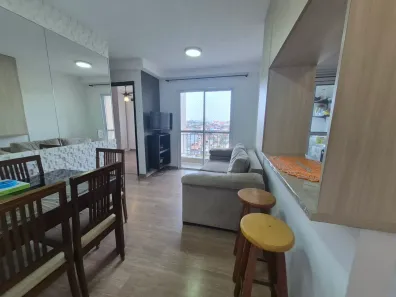 Apartamento com 2 Quartos para alugar, 46m² no Jardim Marilu, Carapicuíba