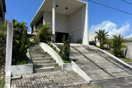 Apartamento com 3 Quartos para alugar, 141m² no , Conde