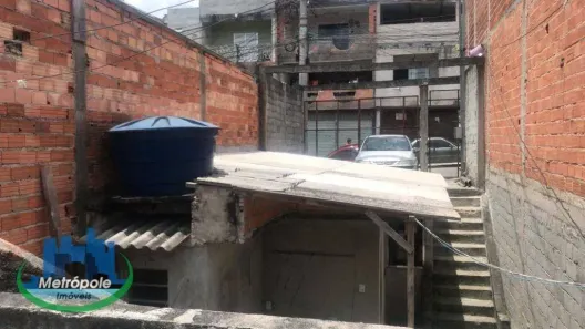 Casa com 3 Quartos à venda, 180m² no Parque das Laranjeiras, Guarulhos