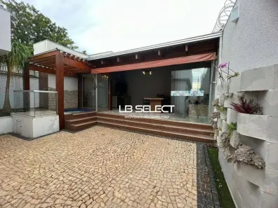 Casa com 3 Quartos à venda, 200m² no Laranjeiras, Uberlândia