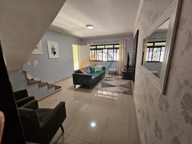 Sobrado com 3 Quartos à venda, 219m² no Vila Curuçá, São Paulo