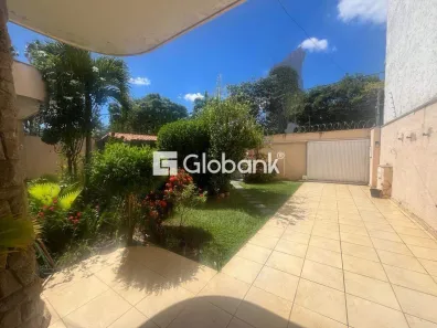 Casa com 3 Quartos à venda, 200m² no Todos os Santos, Montes Claros