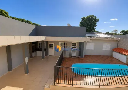 Casa com 6 Quartos à venda, 456m² no Jardim Alvorada, Maringá