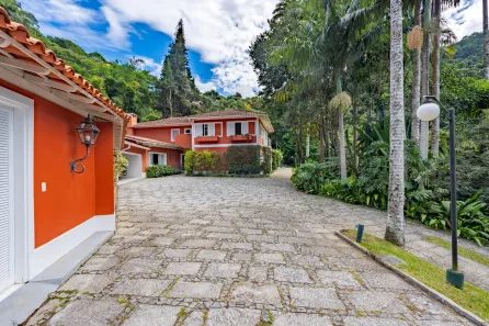Casa com 6 Quartos à venda, 505m² no Corrêas, Petrópolis