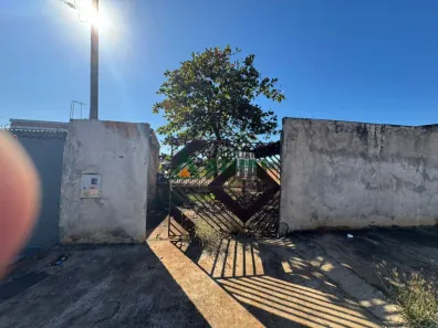 Casa com 2 Quartos à venda, 70m² no Jardim Barcelona, Londrina