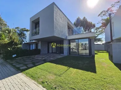 Casa de Condomínio com 4 Quartos à venda, 294m² no , Xangri-Lá