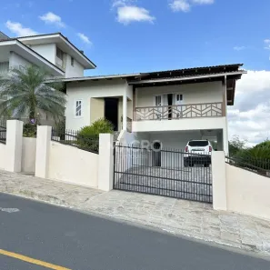 Casa com 3 Quartos à venda, 193m² no Amizade, Jaraguá do Sul
