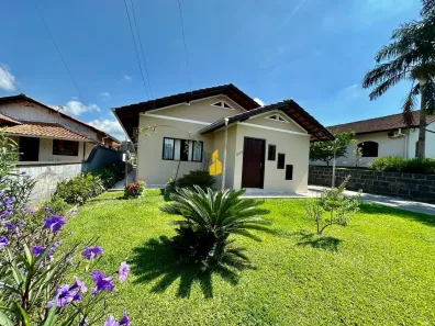 Casa com 3 Quartos à venda, 141m² no Das Capitais, Timbó
