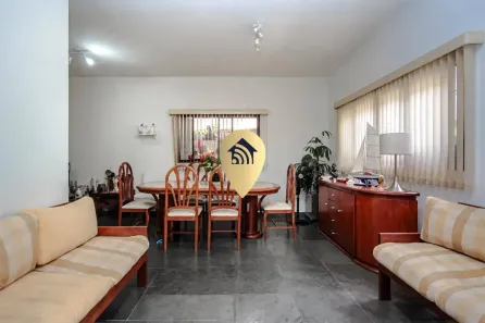 Casa com 3 Quartos à venda, 252m² no Vila Hamburguesa, São Paulo