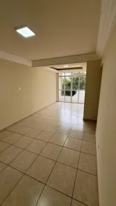 Apartamento com 2 Quartos para alugar, 77m² no Zona 07, Maringá