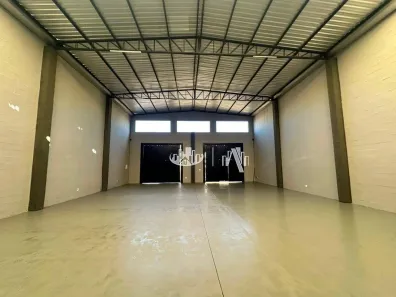 Galpão/Depósito/Armazém para alugar, 230m² no Vila Siam, Londrina