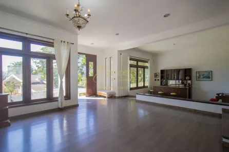 Casa com 4 Quartos à venda, 383m² no Vila Tramontano, São Paulo