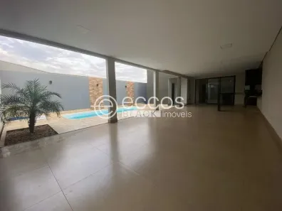Casa com 3 Quartos à venda, 170m² no Parque das Laranjeiras, Uberaba