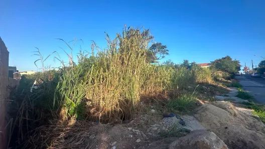 Lote/Terreno à venda, 600m² no Jardim Atlântico Leste (Itaipuaçu), Maricá