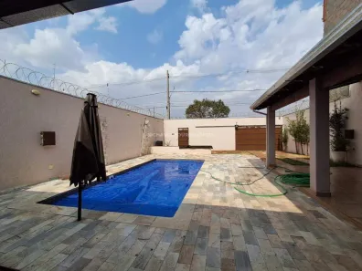 Casa com 2 Quartos à venda, 150m² no Parque das Laranjeiras, Uberaba