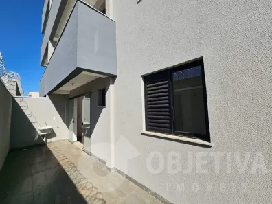 Apartamento com 2 Quartos para alugar, 60m² no Santa Mônica, Uberlândia