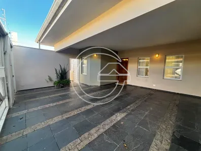 Casa com 3 Quartos à venda, 200m² no Centro, Marília