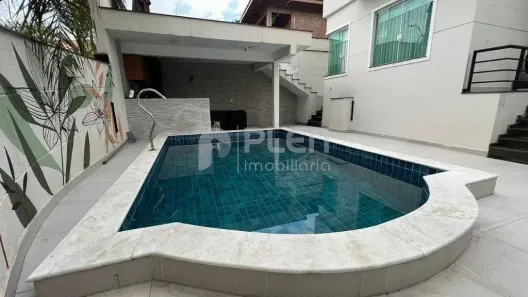 Sobrado com 4 Quartos à venda, 450m² no Jardim Virginia Bianca, São Paulo