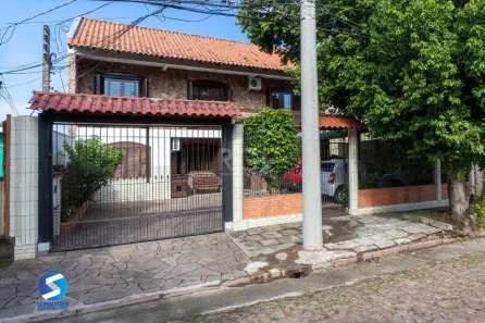 Casa com 5 Quartos à venda, 300m² no Cavalhada, Porto Alegre