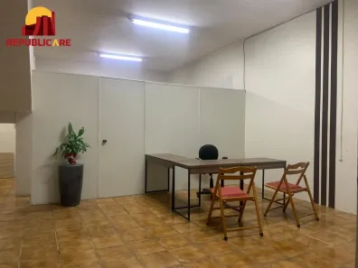 Sala Comercial com 1 Quarto para alugar, 30m² no Centro, Esteio