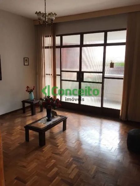 Casa com 3 quartos — Nova Granada, Belo Horizonte