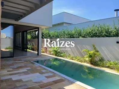 Casa de Condomínio com 3 Quartos à venda, 232m² no Granja Marileusa, Uberlândia
