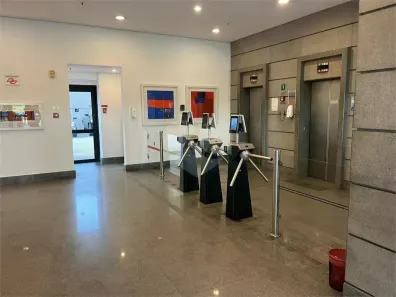 Sala Comercial à venda, 130m² no Alto de Pinheiros, São Paulo