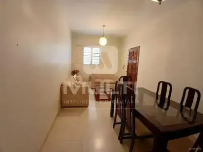 Casa com 5 Quartos à venda, 311m² no Centro, Uberlândia