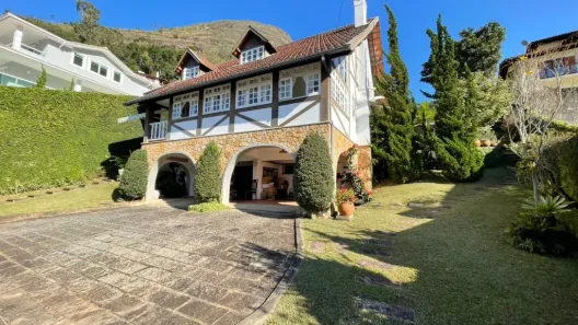 Casa com 5 Quartos à venda, 1070m² no Retiro, Petrópolis