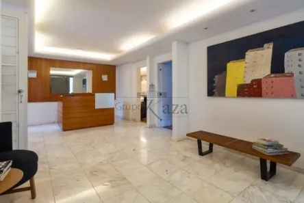 Imóvel Comercial com 4 Quartos à venda, 750m² no Jardim Europa, São Paulo
