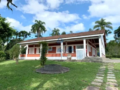 Fazenda/Sítio com 4 Quartos à venda, 320m² no Loteamento Vale Florido, Embu-Guaçu