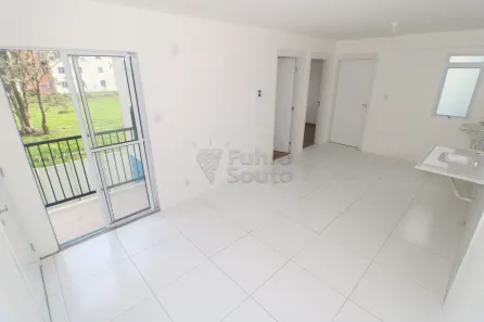 Apartamento com 2 Quartos para alugar, 45m² no Três Vendas, Pelotas