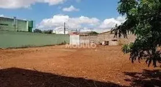 Lote/Terreno à venda, 397m² no Presidente Roosevelt, Uberlândia