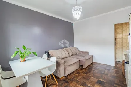 Casa com 3 Quartos à venda, 67m² no Passo da Areia, Porto Alegre