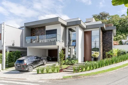 Casa de Condomínio com 4 Quartos à venda, 275m² no Vila Nova, Joinville