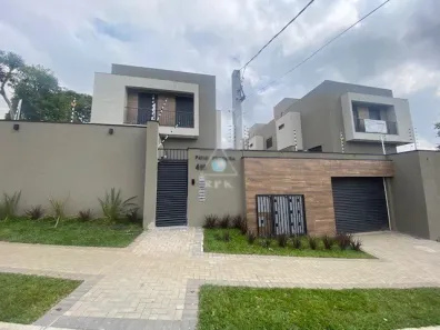 Sobrado com 3 Quartos à venda, 137m² no Pilarzinho, Curitiba