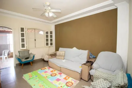 Casa com 4 Quartos à venda, 360m² no Arvoredo, Contagem
