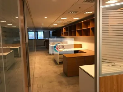 Sala Comercial para alugar, 214m² no Vila Olímpia, São Paulo