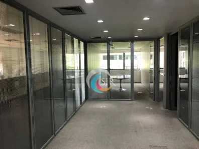 Sala Comercial para alugar, 141m² no Itaim Bibi, São Paulo