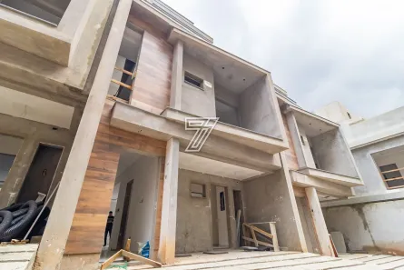 Sobrado com 4 Quartos à venda, 179m² no Boqueirão, Curitiba