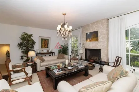 Casa com 4 Quartos à venda, 460m² no Jardim Guedala, São Paulo