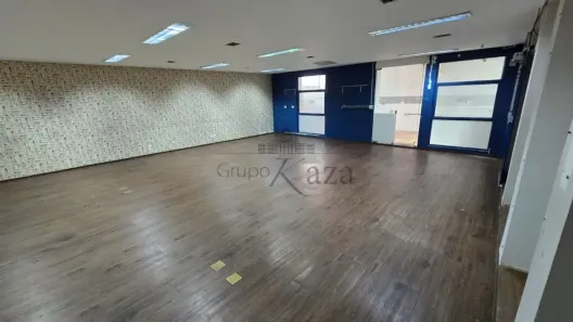 Prédio Comercial com 6 Quartos para venda ou aluguel, 1085m² no Vila Romana, São Paulo