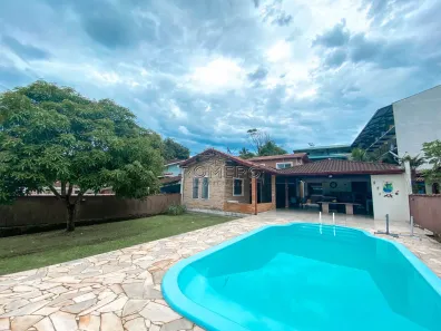 Casa com 5 Quartos à venda, 217m² no Lagoinha, Ubatuba
