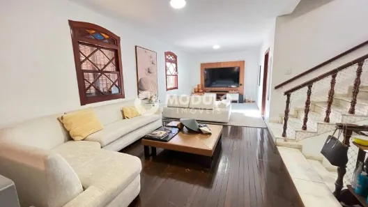 Imóvel Comercial com 4 Quartos para alugar, 400m² no Lídice, Uberlândia