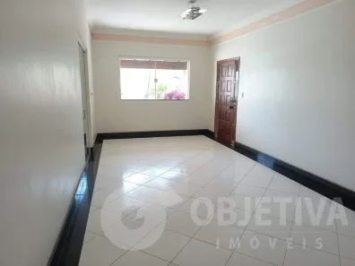 Casa com 3 Quartos à venda, 196m² no Vigilato Pereira, Uberlândia