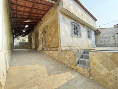 Casa com 3 Quartos à venda, 360m² no Rio Branco, Belo Horizonte