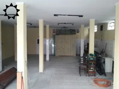 Prédio Comercial à venda, 250m² no km 18, Osasco