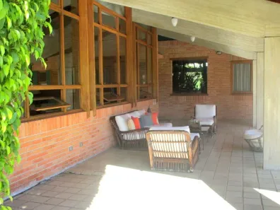 Casa de Condomínio com 4 Quartos à venda, 443m² no Jardim Acapulco, Guarujá