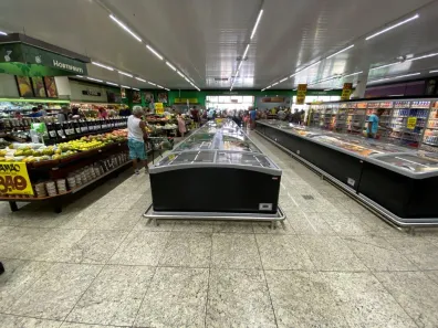 Prédio Comercial com 4 Quartos à venda, 4400m² no Centro, Porto Ferreira